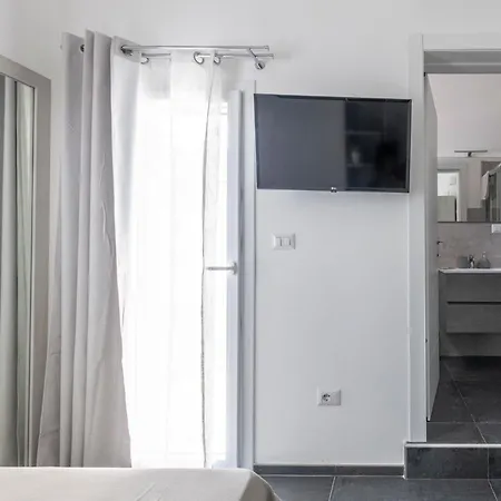 Vittoria 3*